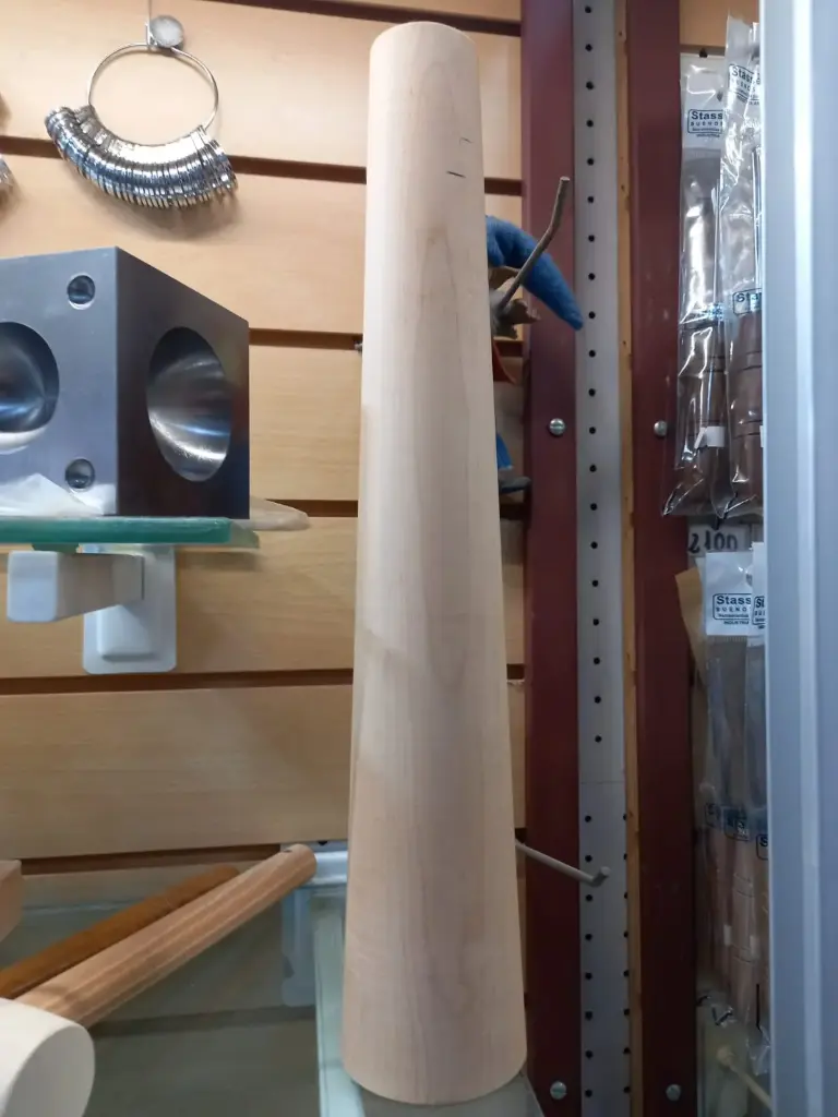 Cono p/pulsera redondo de madera NAC