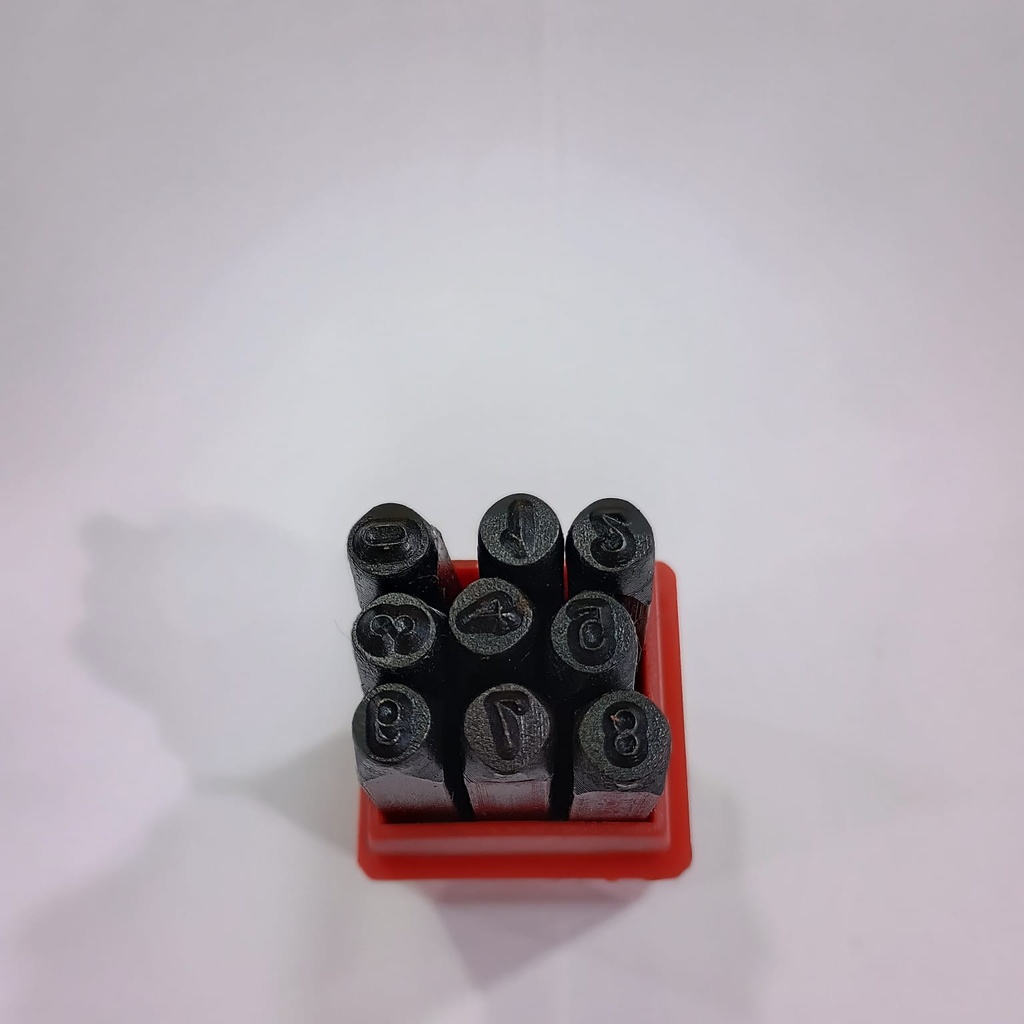 [26num3chi] numero estampar 3,0 mm rojo